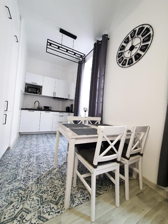 Atma Apartment - Ul. Piwna, Stare Miasto/The Old Town Varsovia Exterior foto
